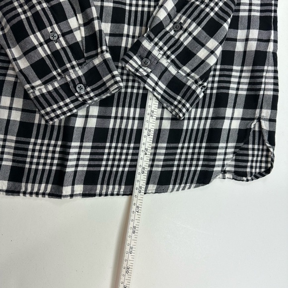 Talbots Black White Plaid Half Button Shirt Size Large Relaxed Cotton Ruffle - Picture 7 of 7